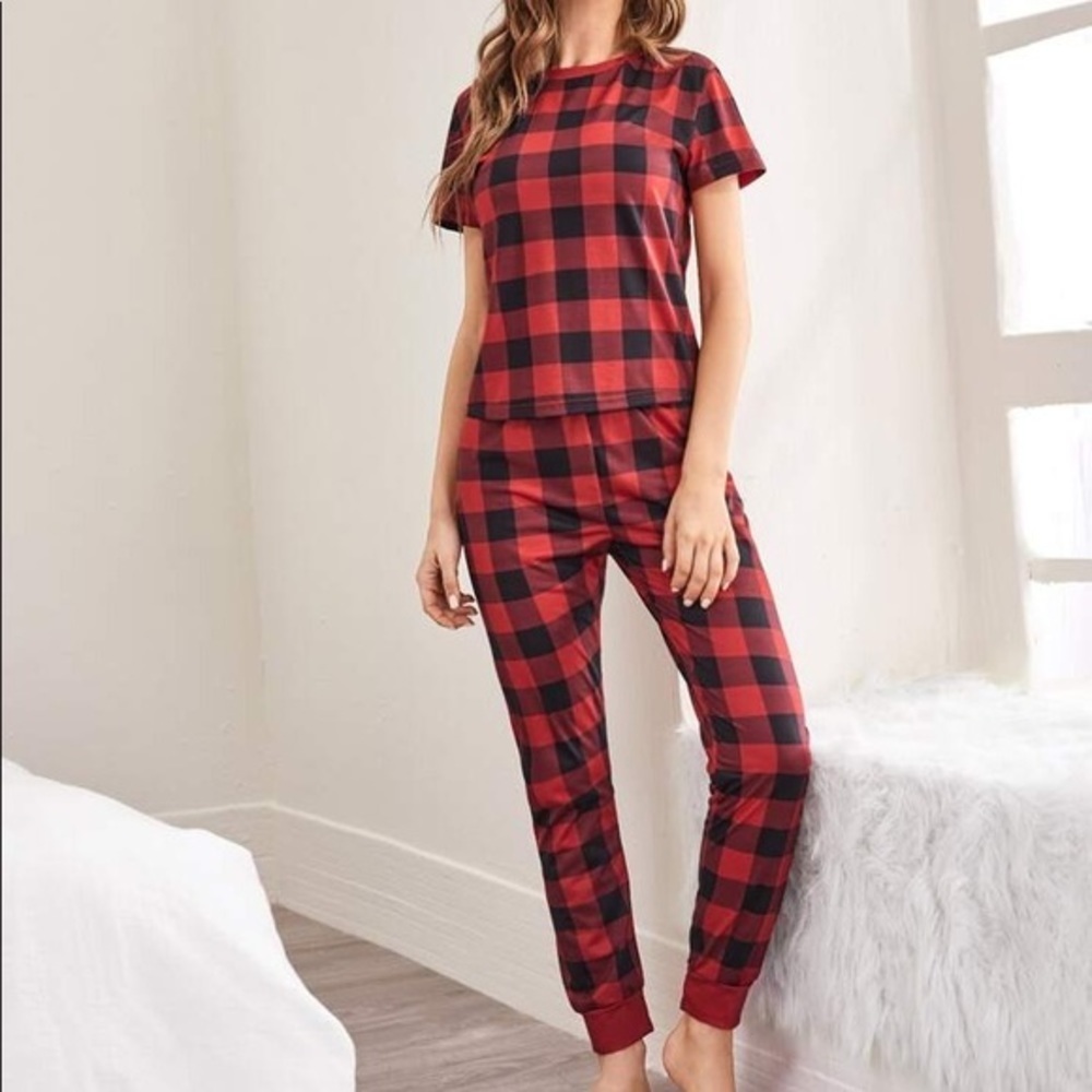 New Black & Red Plaid Pajama Set​
